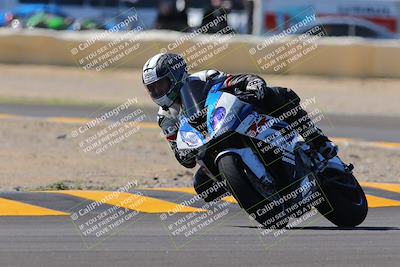 media/Oct-09-2022-SoCal Trackdays (Sun) [[95640aeeb6]]/Turn 2 (1110am)/